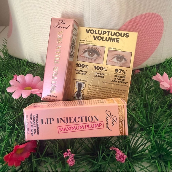 Too Faced Fuchsia Heart-Patterned Cosmetic Bag - Picture 2 of 4